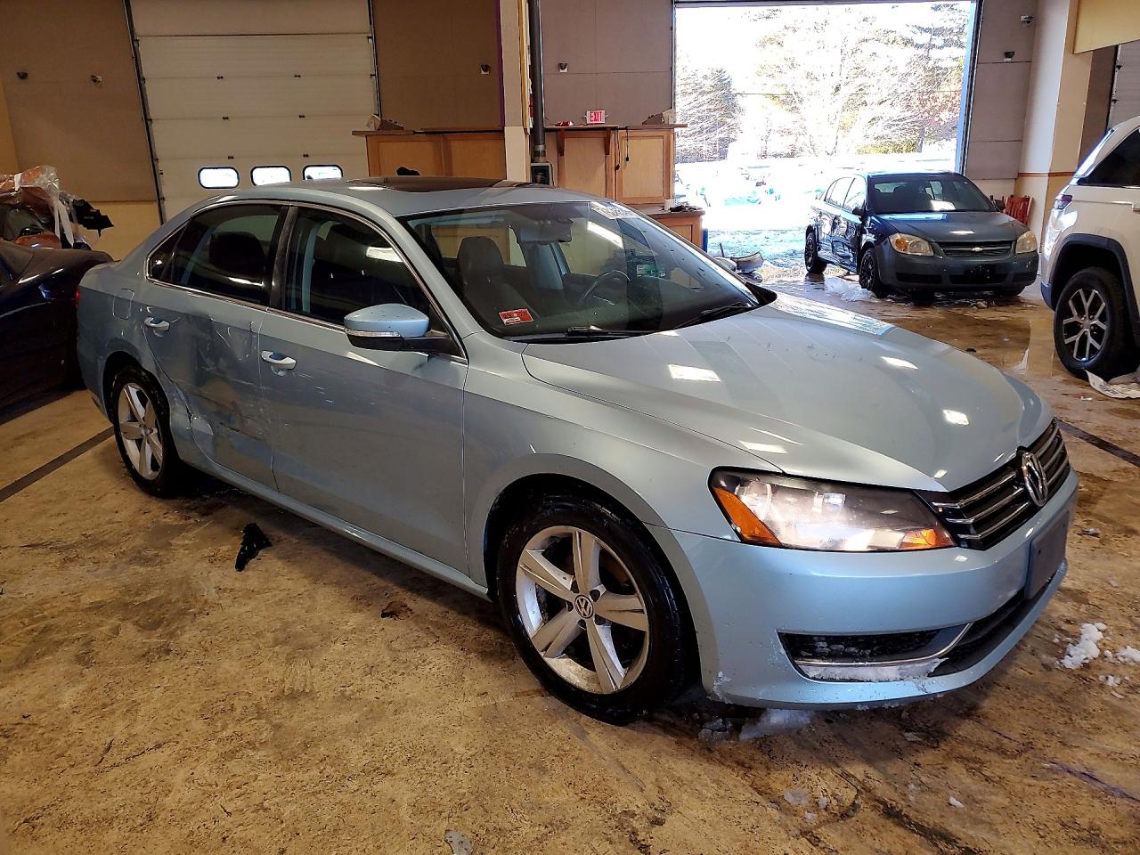 2012 VOLKSWAGEN PASSAT SE photo 7