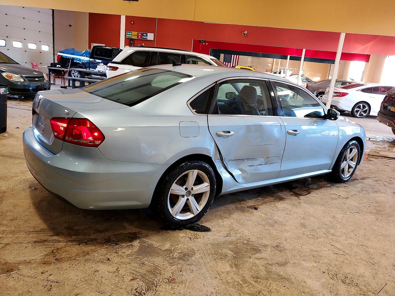 2012 VOLKSWAGEN PASSAT SE photo 5