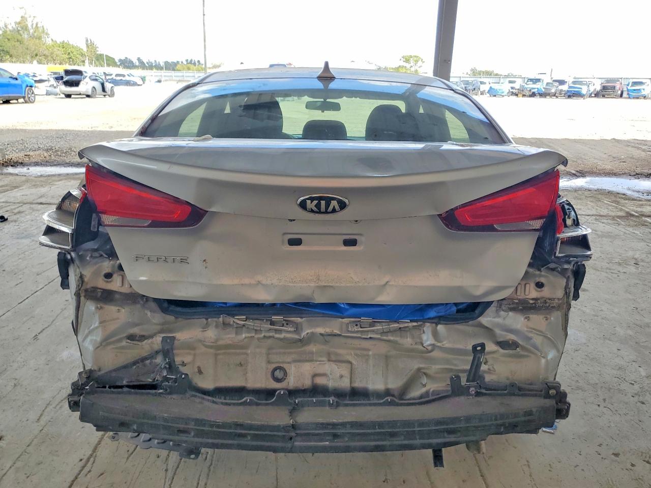 2018 KIA FORTE LX photo 11