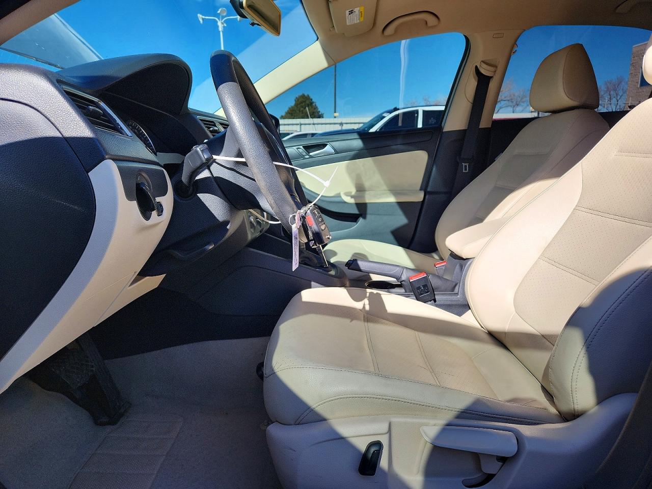 2014 VOLKSWAGEN JETTA SE photo 19