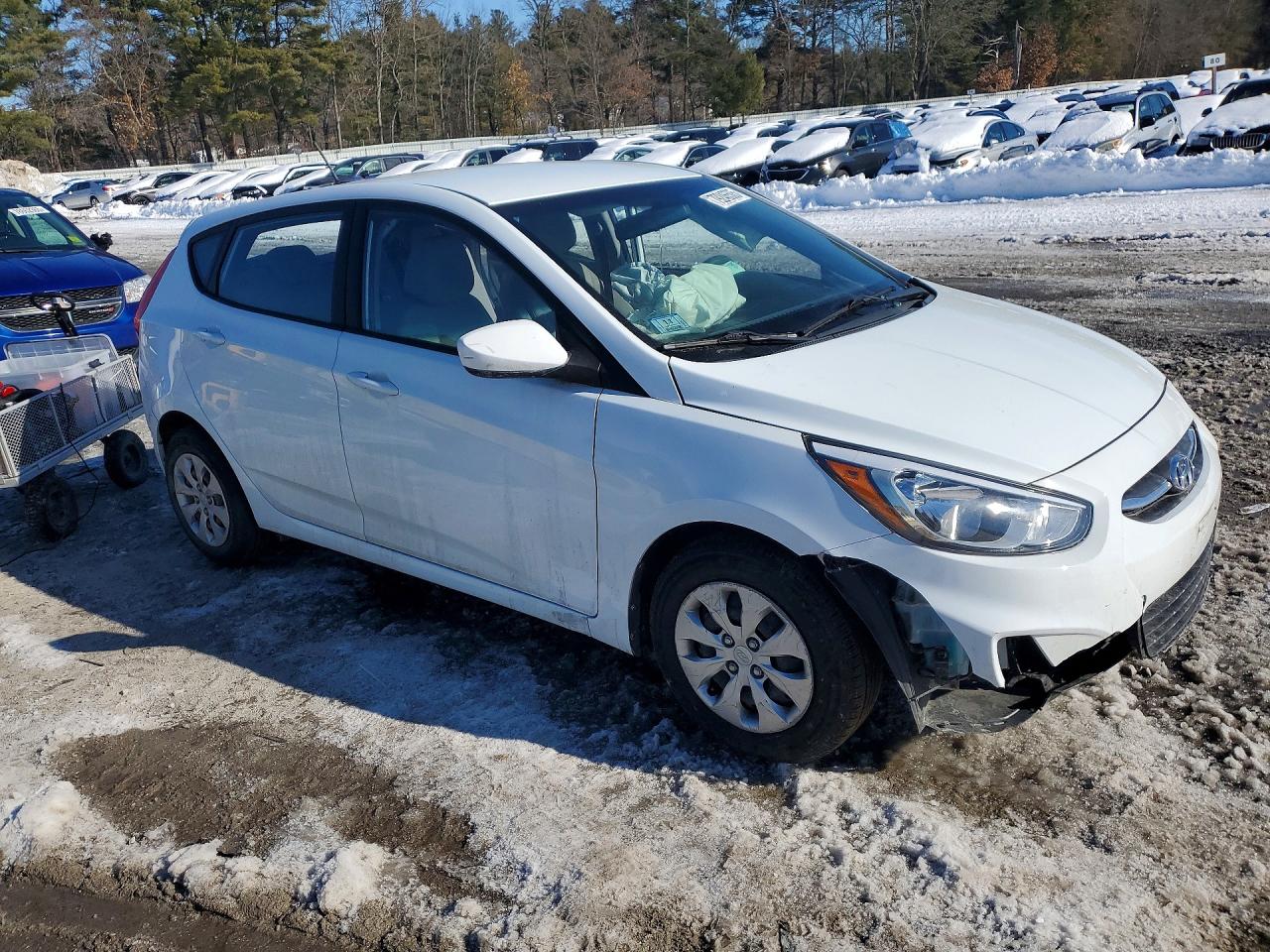 2017 HYUNDAI ACCENT SE photo 7