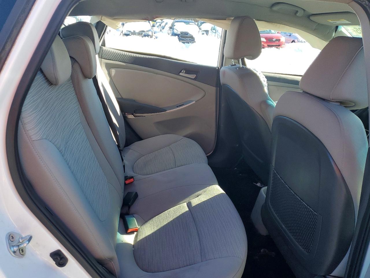 2017 HYUNDAI ACCENT SE photo 19
