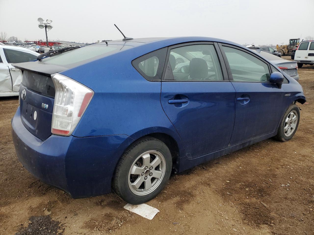 2010 TOYOTA PRIUS II photo 3