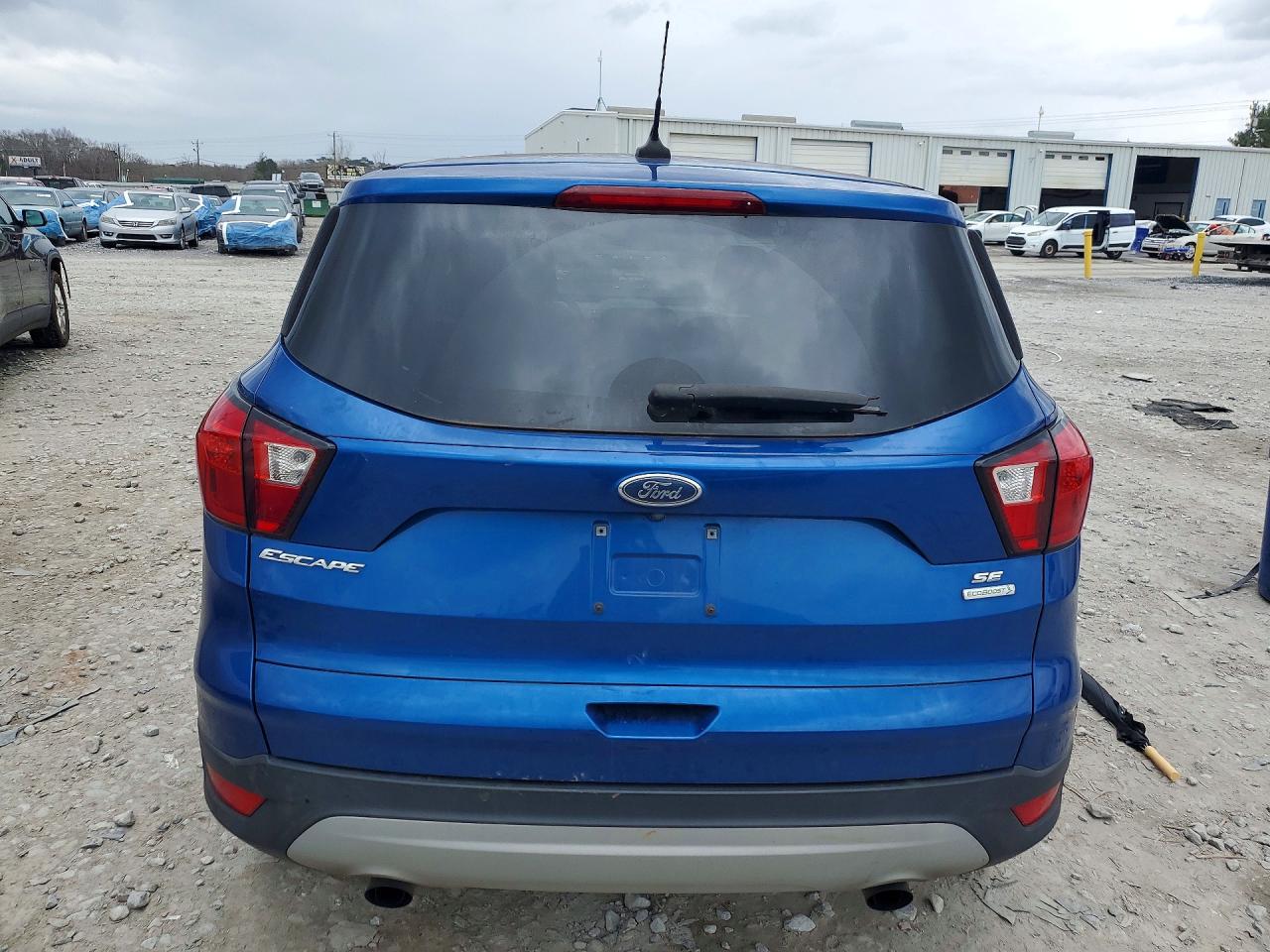 2019 FORD ESCAPE SE photo 11