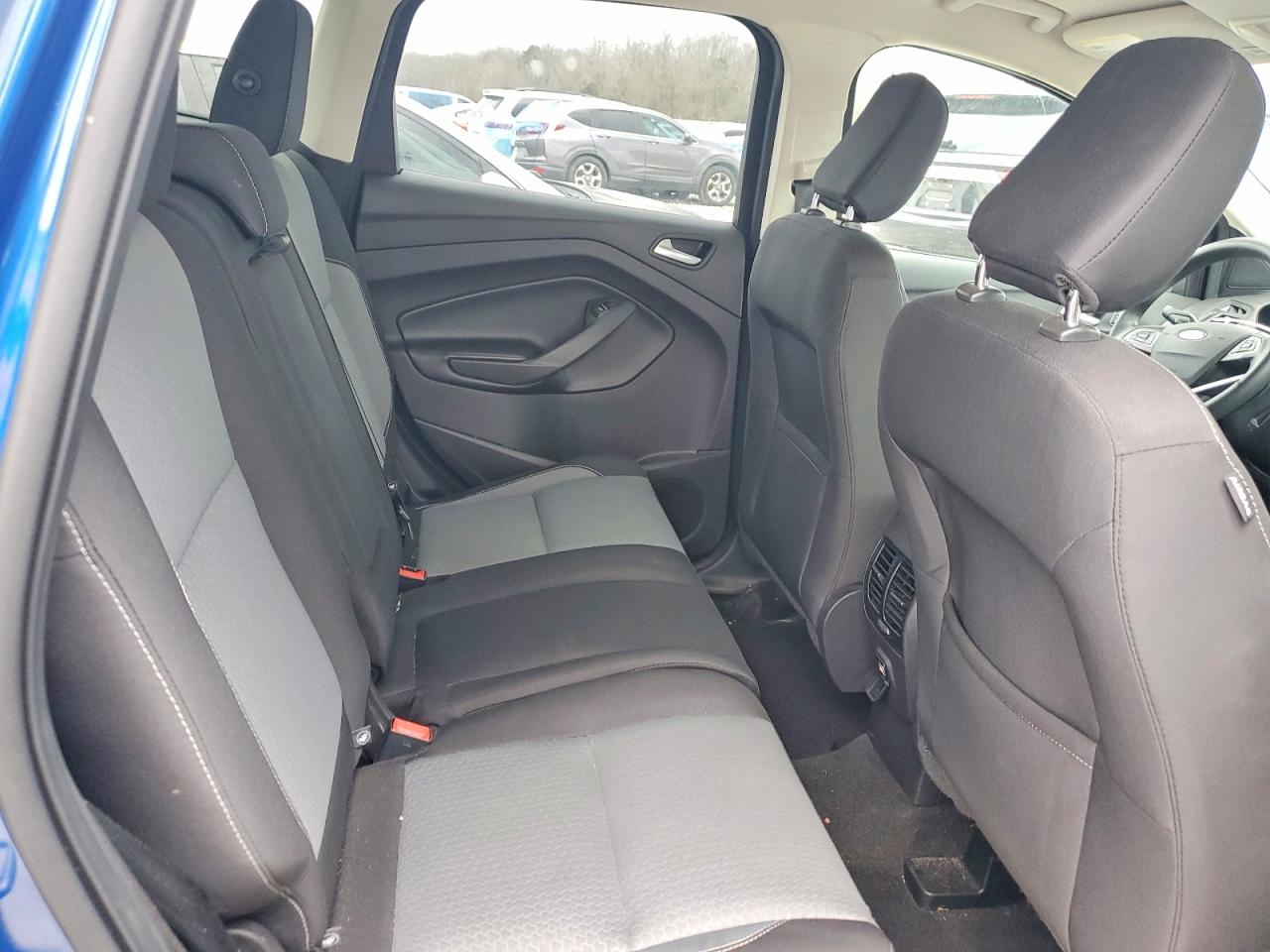 2019 FORD ESCAPE SE photo 19
