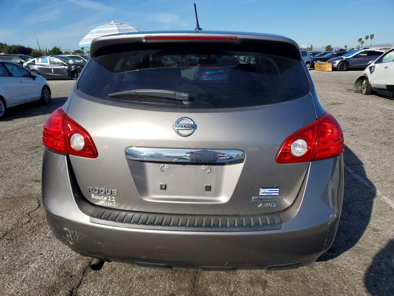2013 NISSAN ROGUE S photo 6