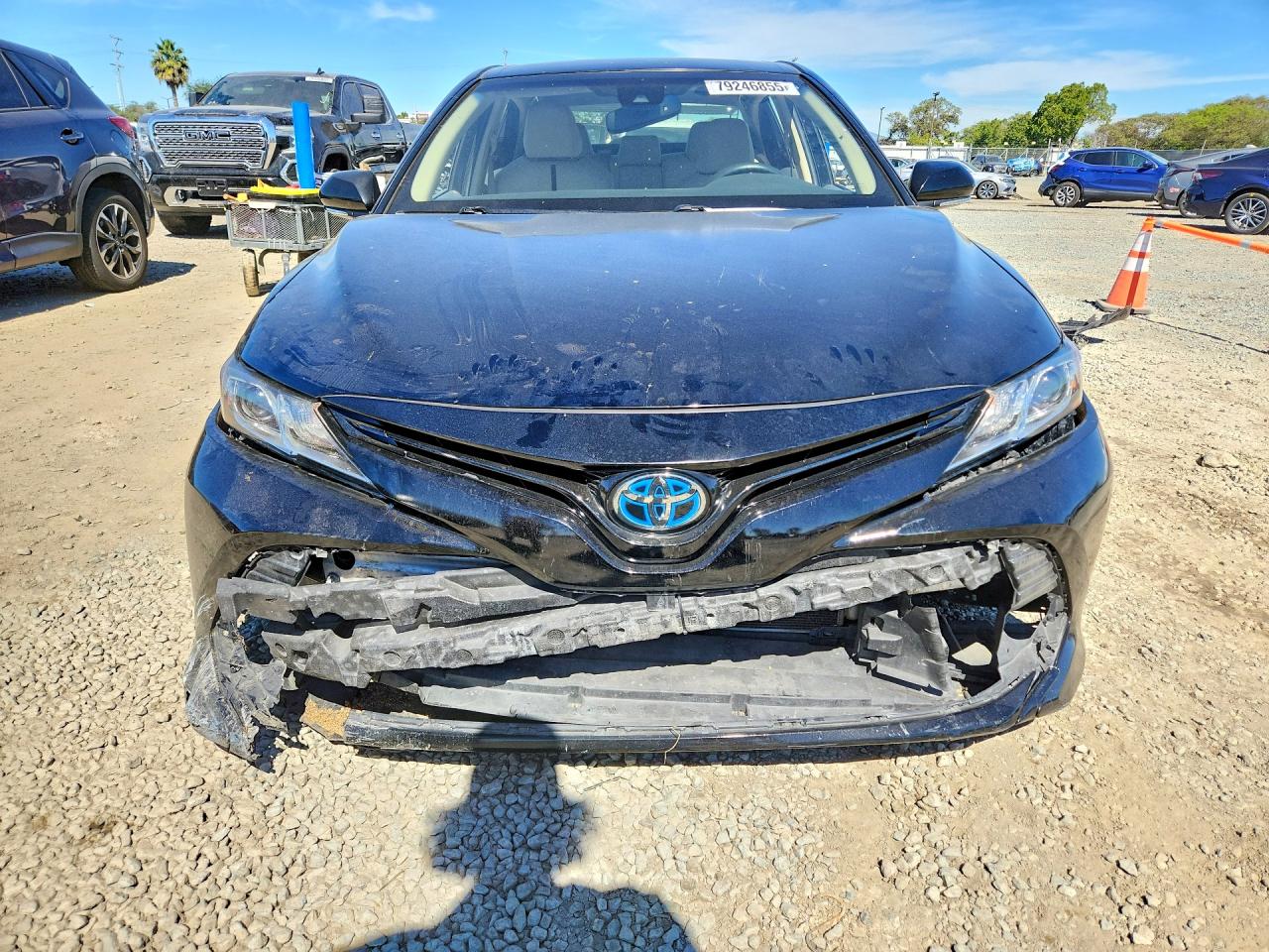 2018 TOYOTA CAMRY LE photo 9