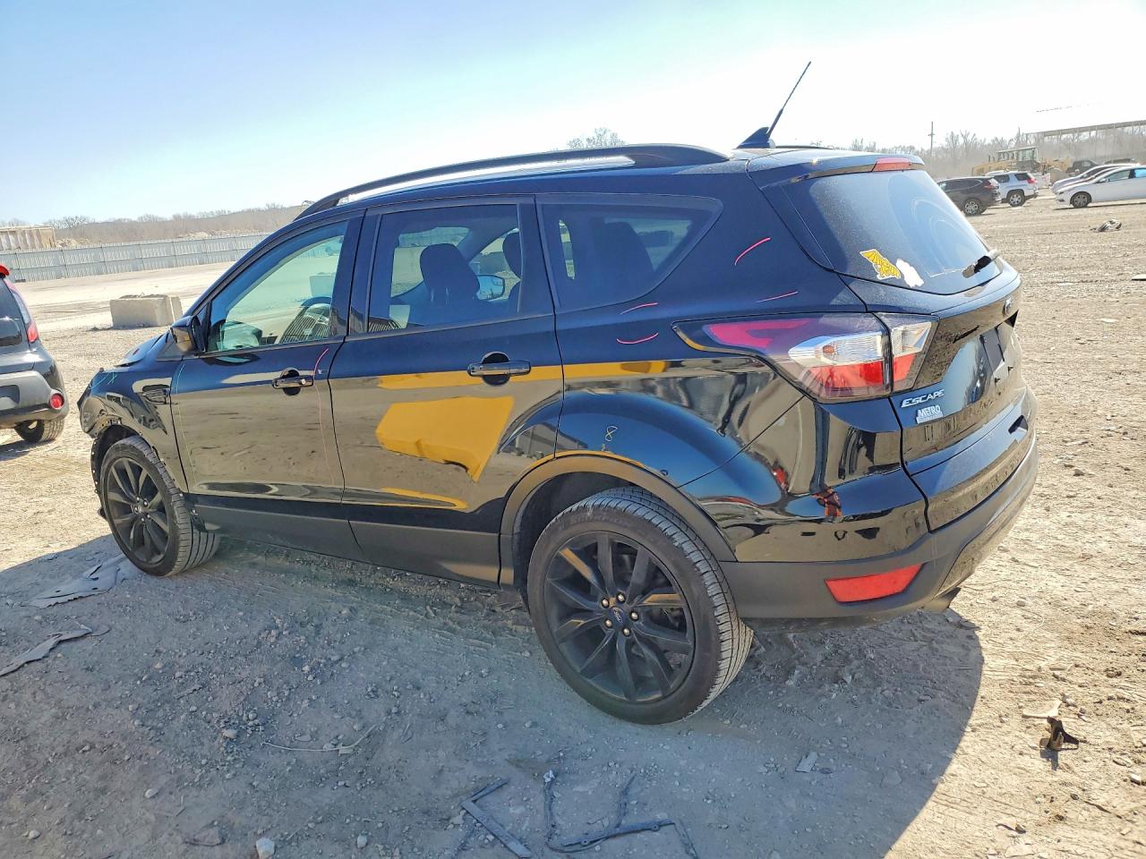 2018 FORD ESCAPE SE photo 2