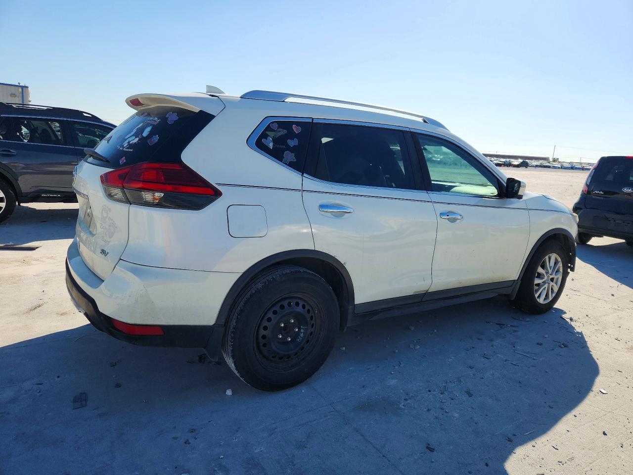 2017 NISSAN ROGUE SV photo 5