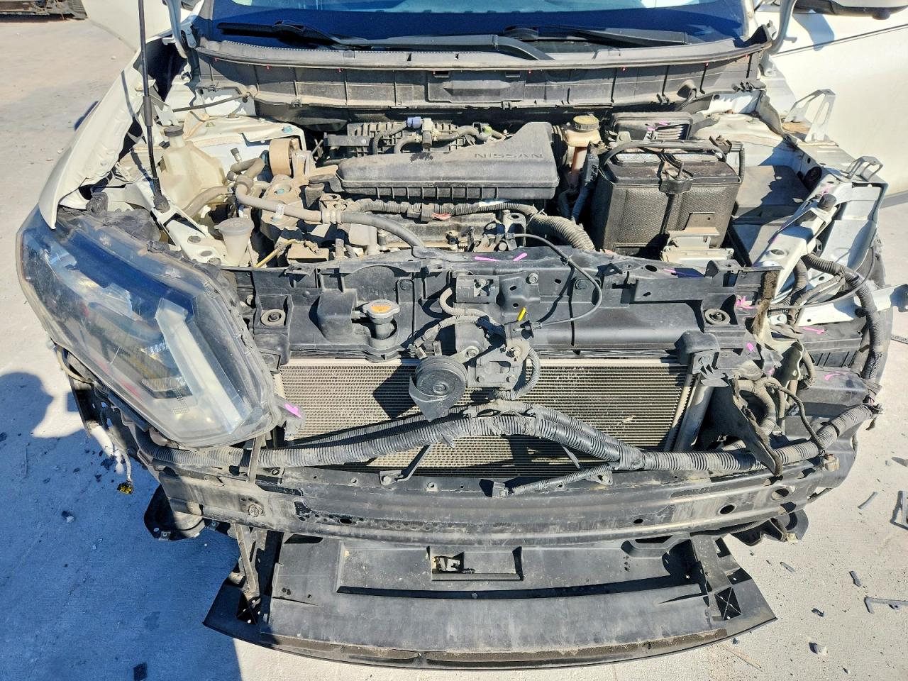 2017 NISSAN ROGUE SV photo 23