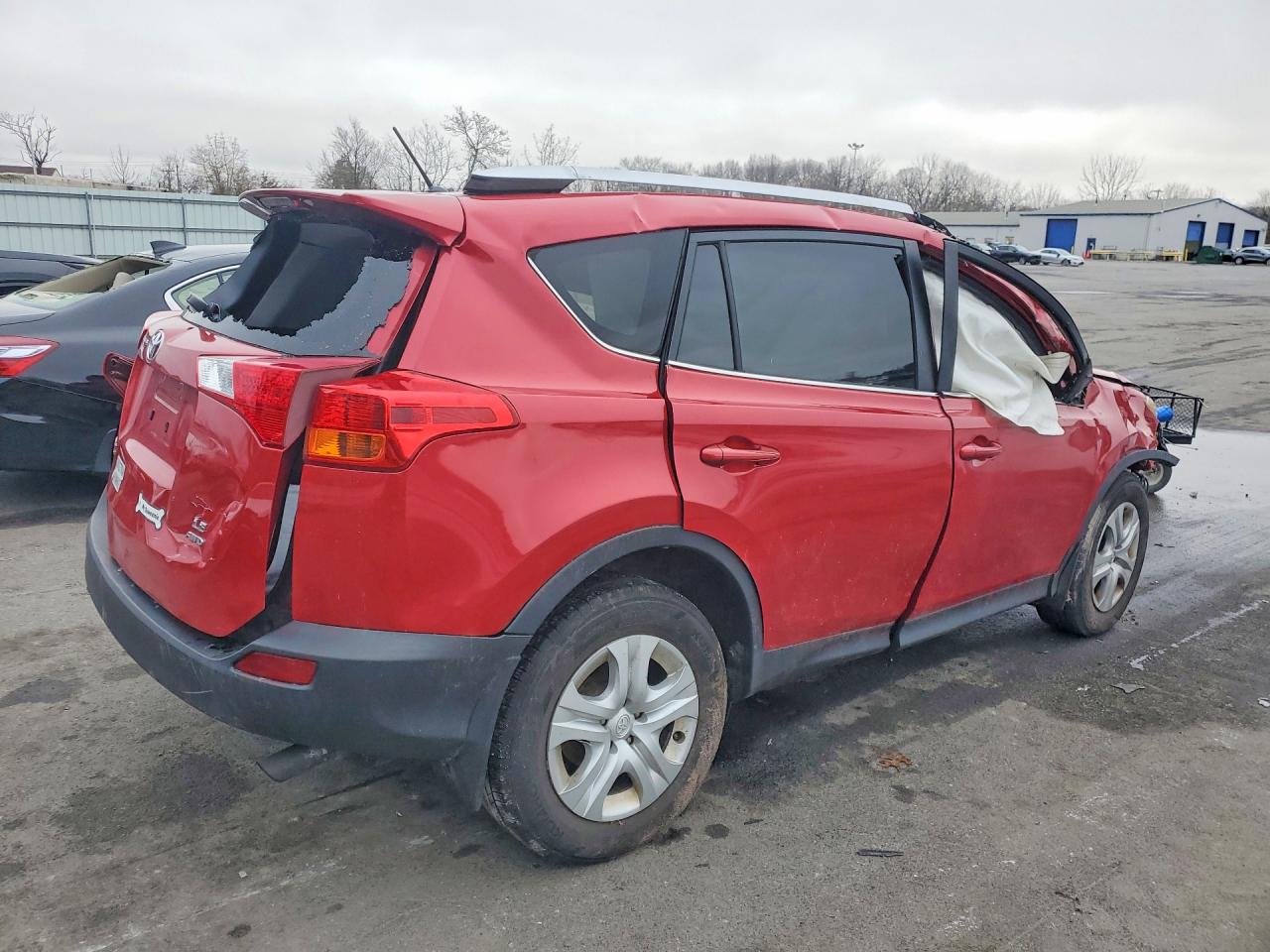 2015 TOYOTA RAV4 LE photo 3