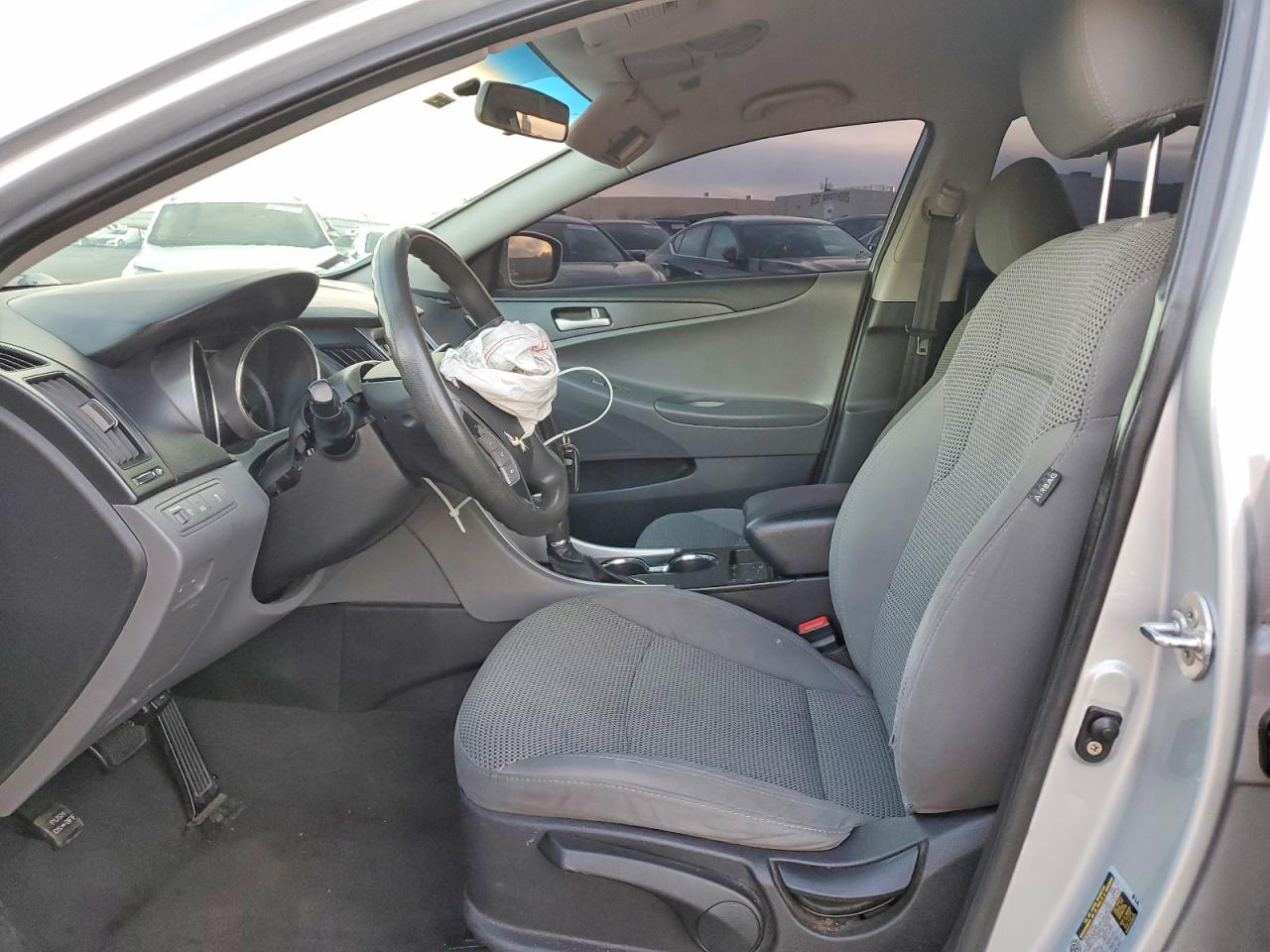 2011 HYUNDAI SONATA GLS photo 13