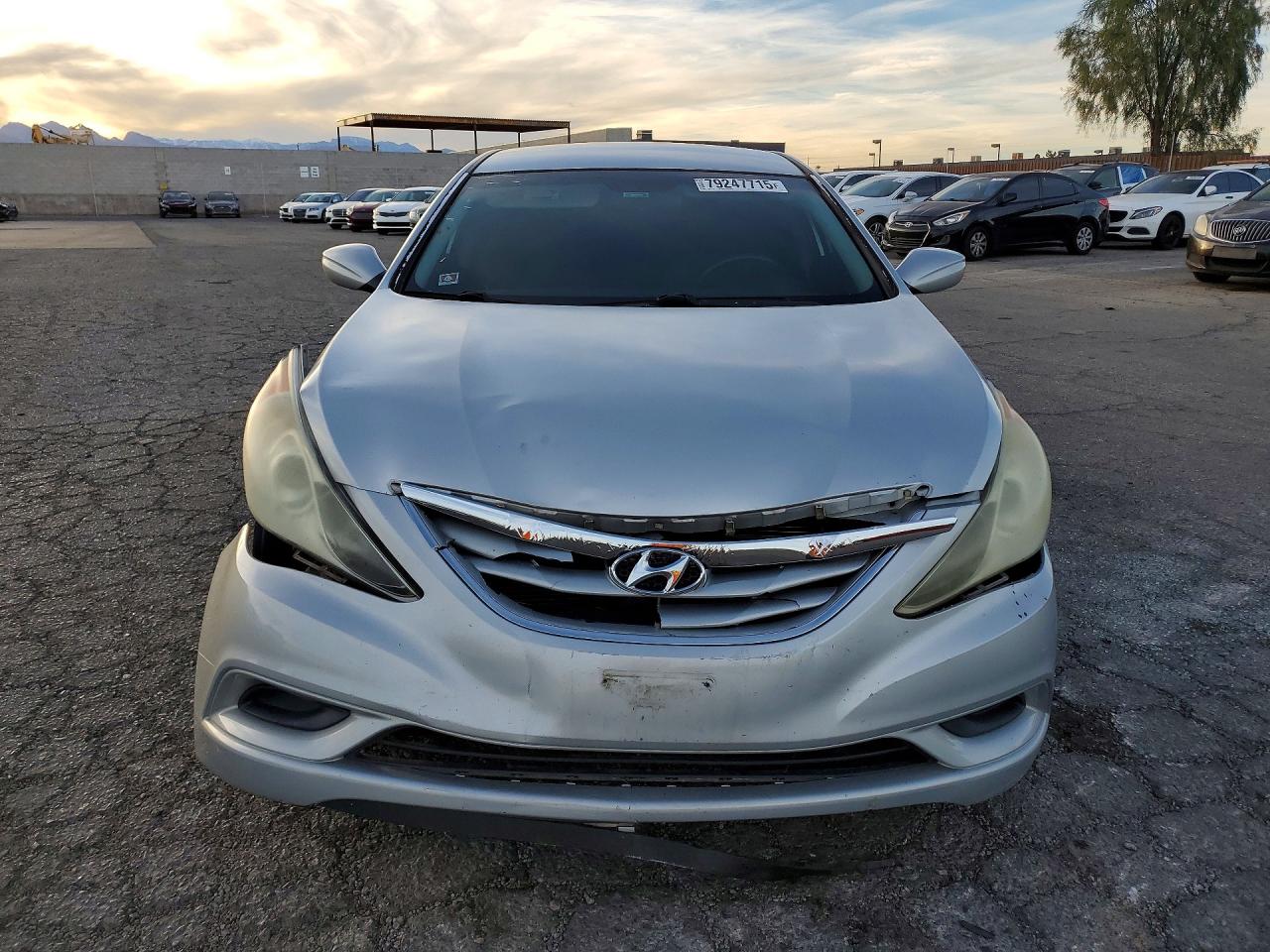 2011 HYUNDAI SONATA GLS photo 9