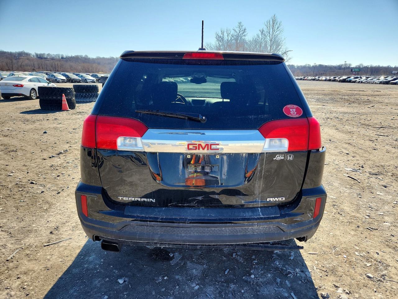 2017 GMC TERRAIN SLE photo 6