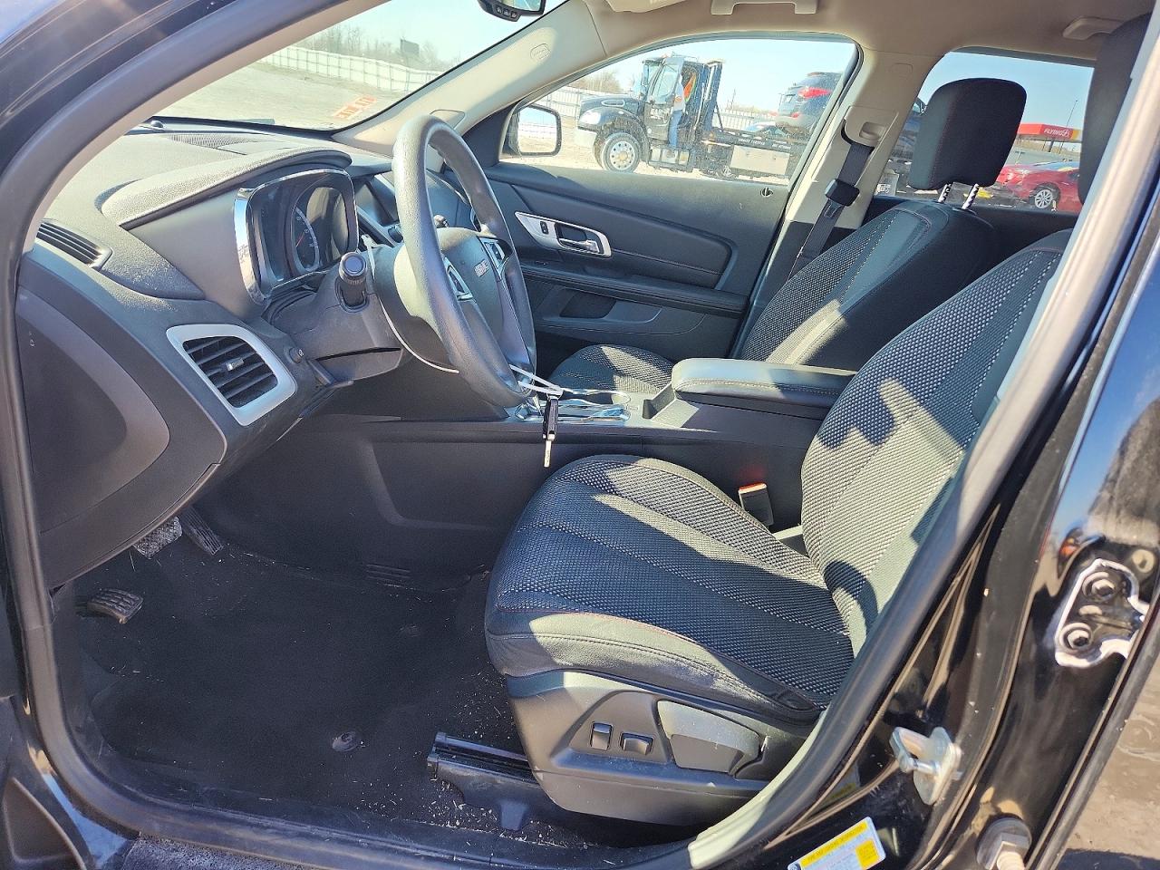2017 GMC TERRAIN SLE photo 7