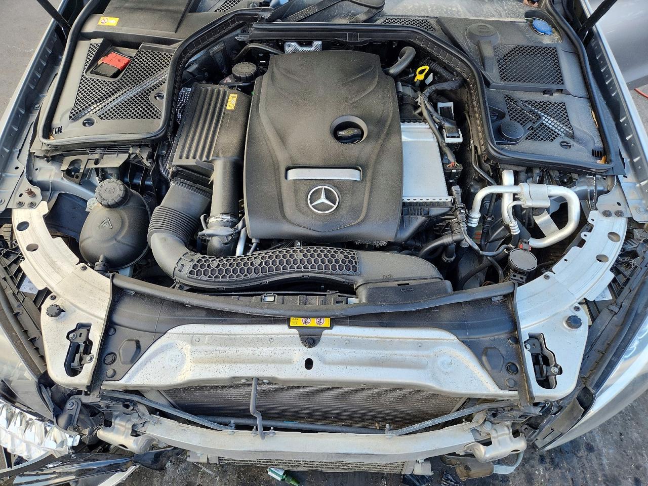 2015 MERCEDES-BENZ C 300 photo 31