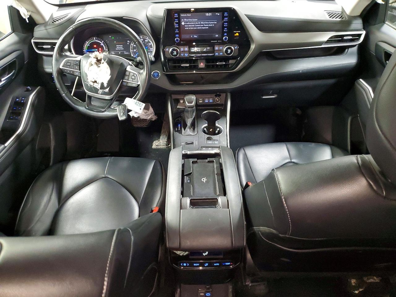 2022 TOYOTA HIGHLANDER HYBRID XLE photo 8