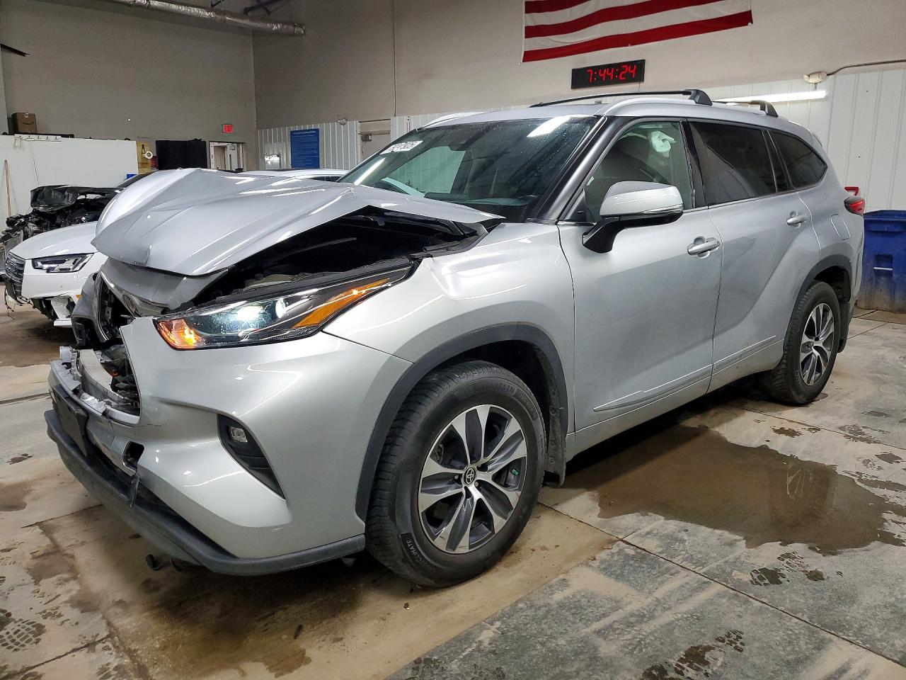 2022 TOYOTA HIGHLANDER HYBRID