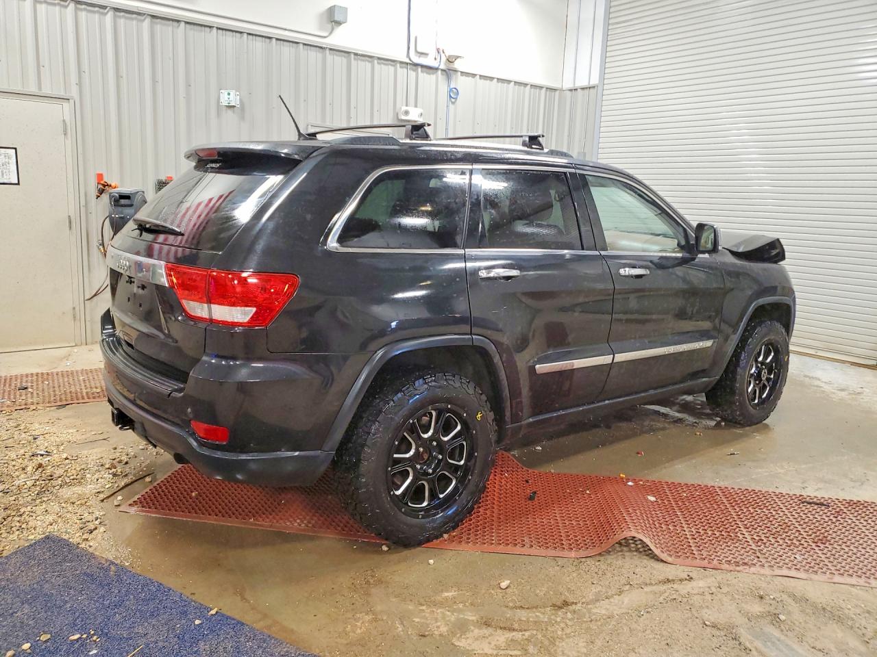 2012 JEEP GRAND CHEROKEE OVERLAND photo 5