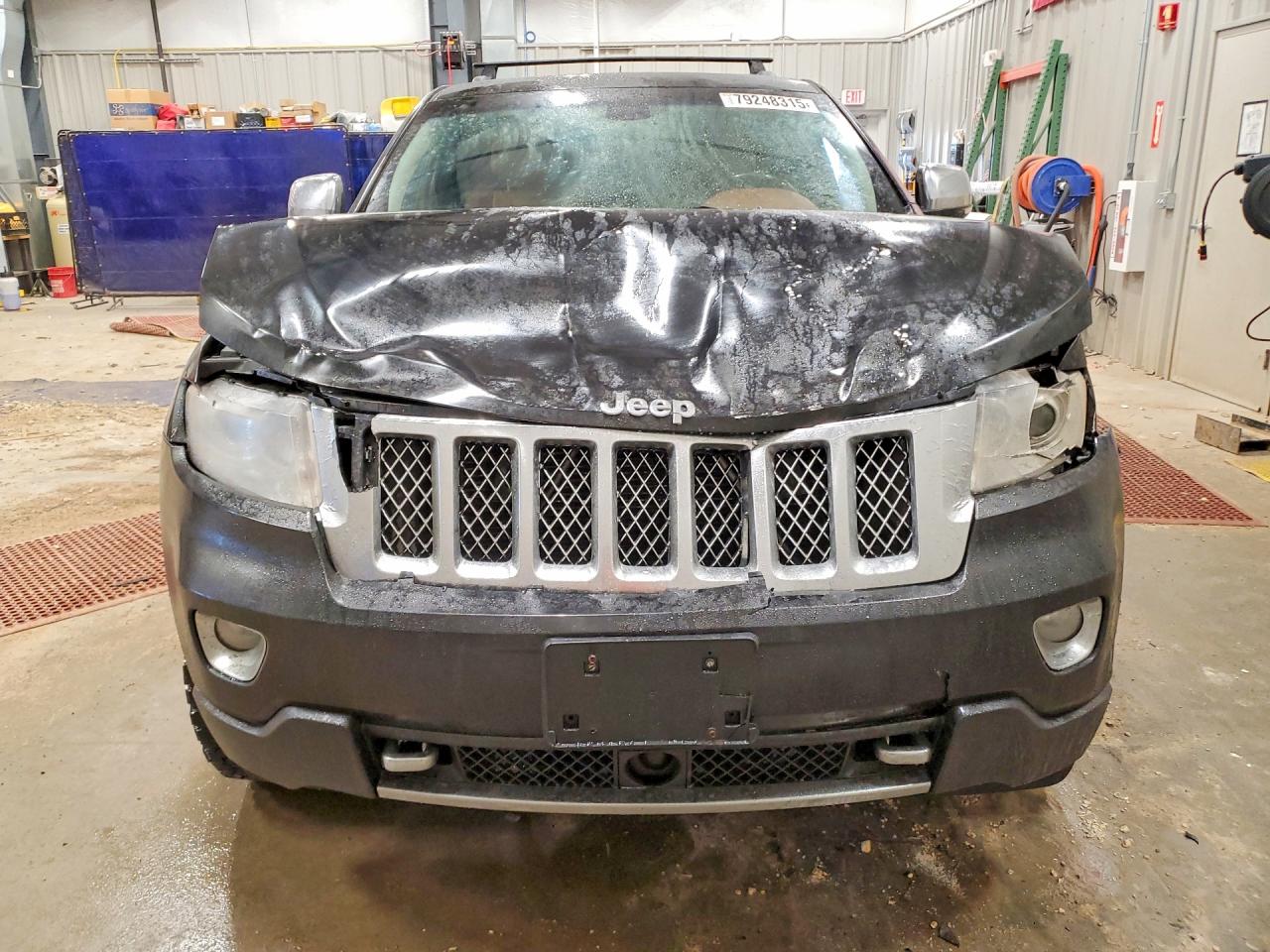 2012 JEEP GRAND CHEROKEE OVERLAND photo 9