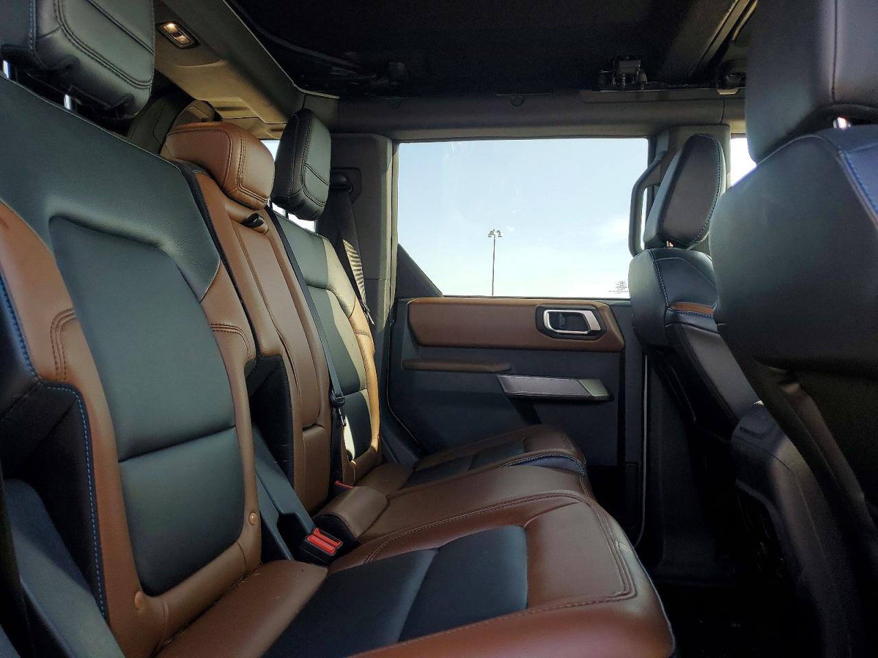 2023 FORD BRONCO BASE photo 11