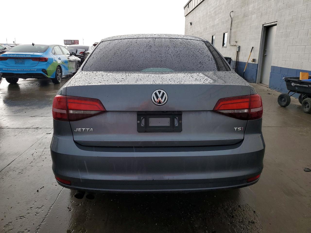 2017 VOLKSWAGEN JETTA S photo 11