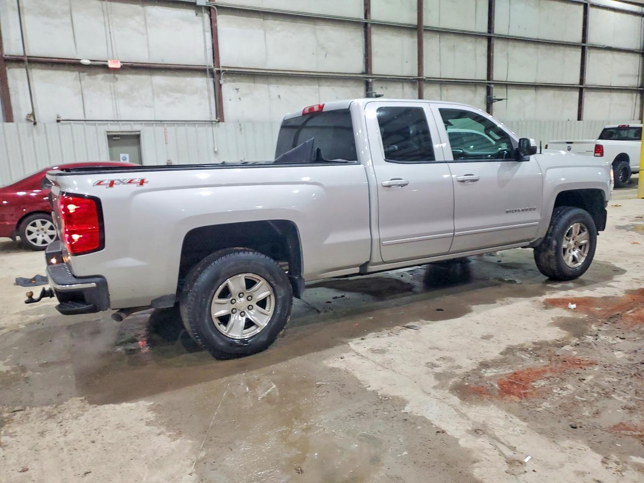 2016 CHEVROLET SILVERADO K1500 LT photo 5