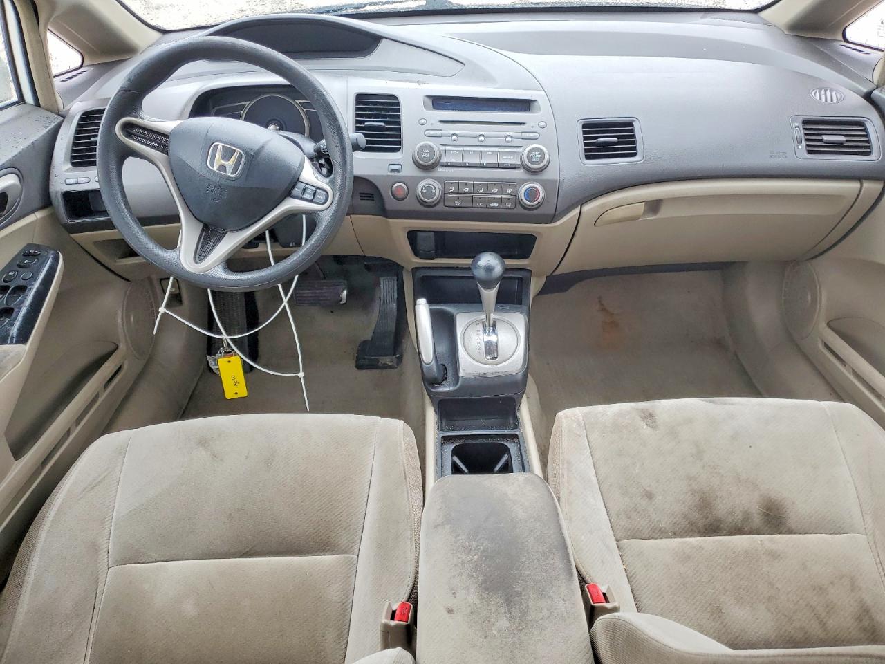 2011 HONDA CIVIC LX photo 22