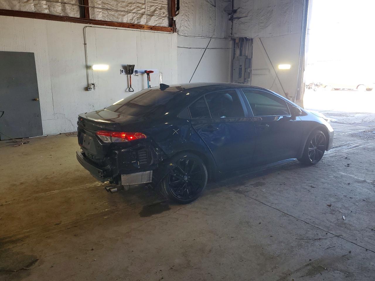 2022 TOYOTA COROLLA SE NIGHTSHADE EDITION photo 7