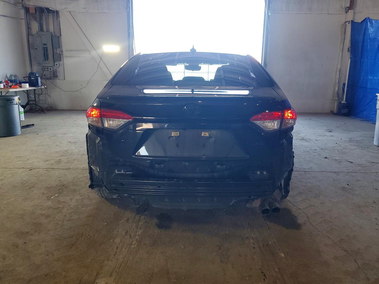 2022 TOYOTA COROLLA SE NIGHTSHADE EDITION photo 16