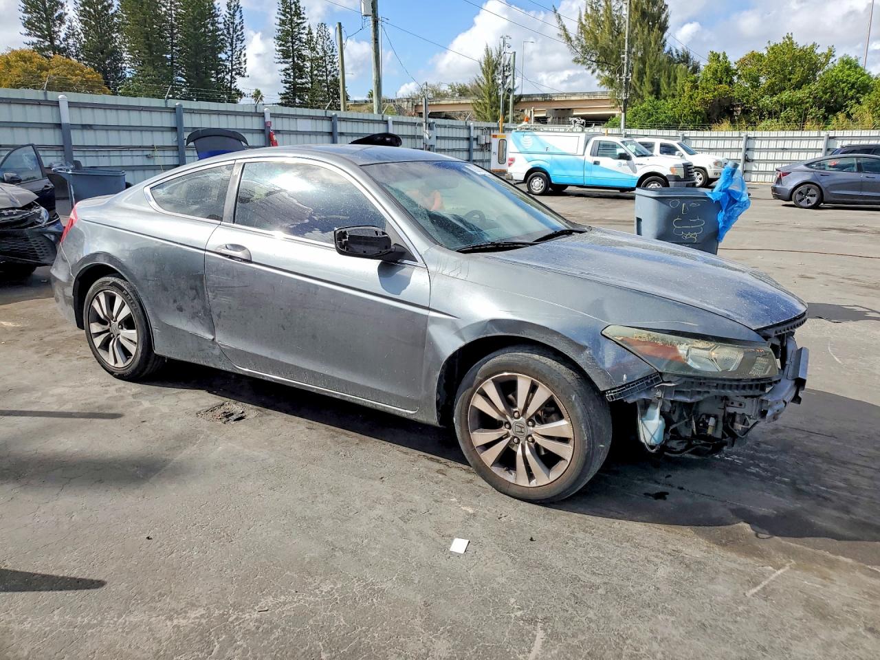 2010 HONDA ACCORD LX photo 7