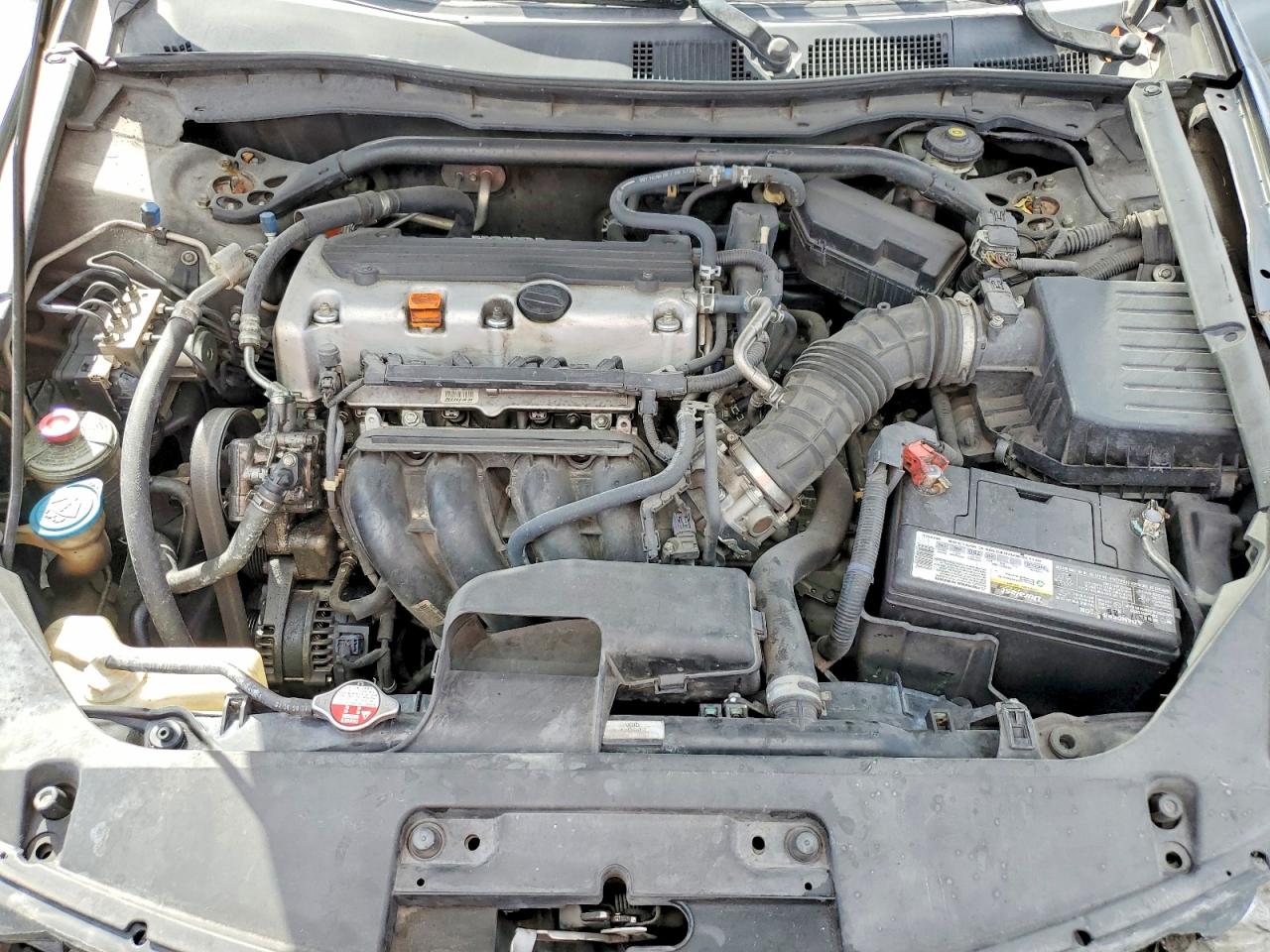 2010 HONDA ACCORD LX photo 21