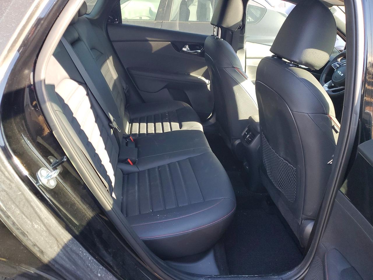 2024 KIA FORTE GT photo 10