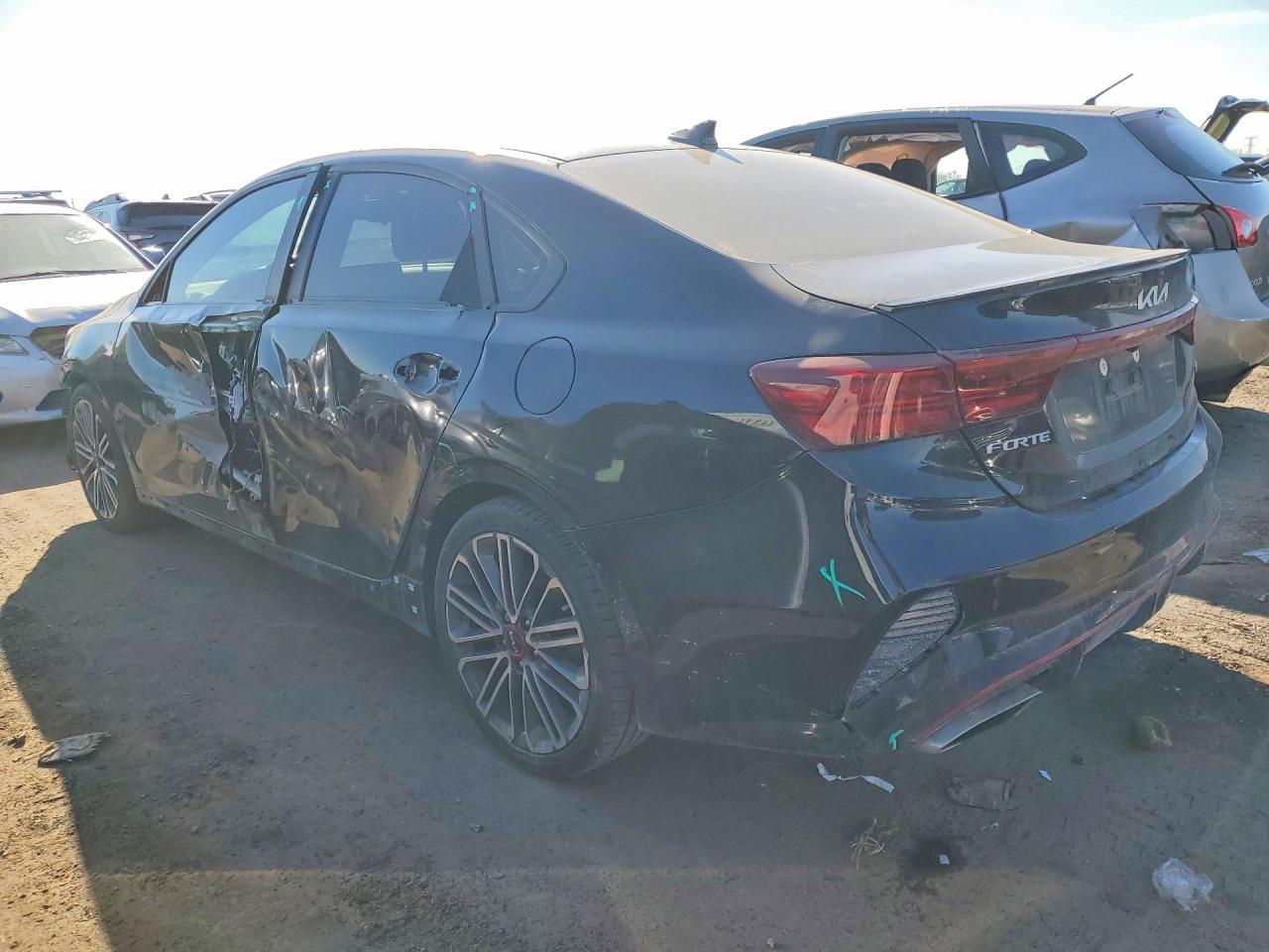 2024 KIA FORTE GT photo 2