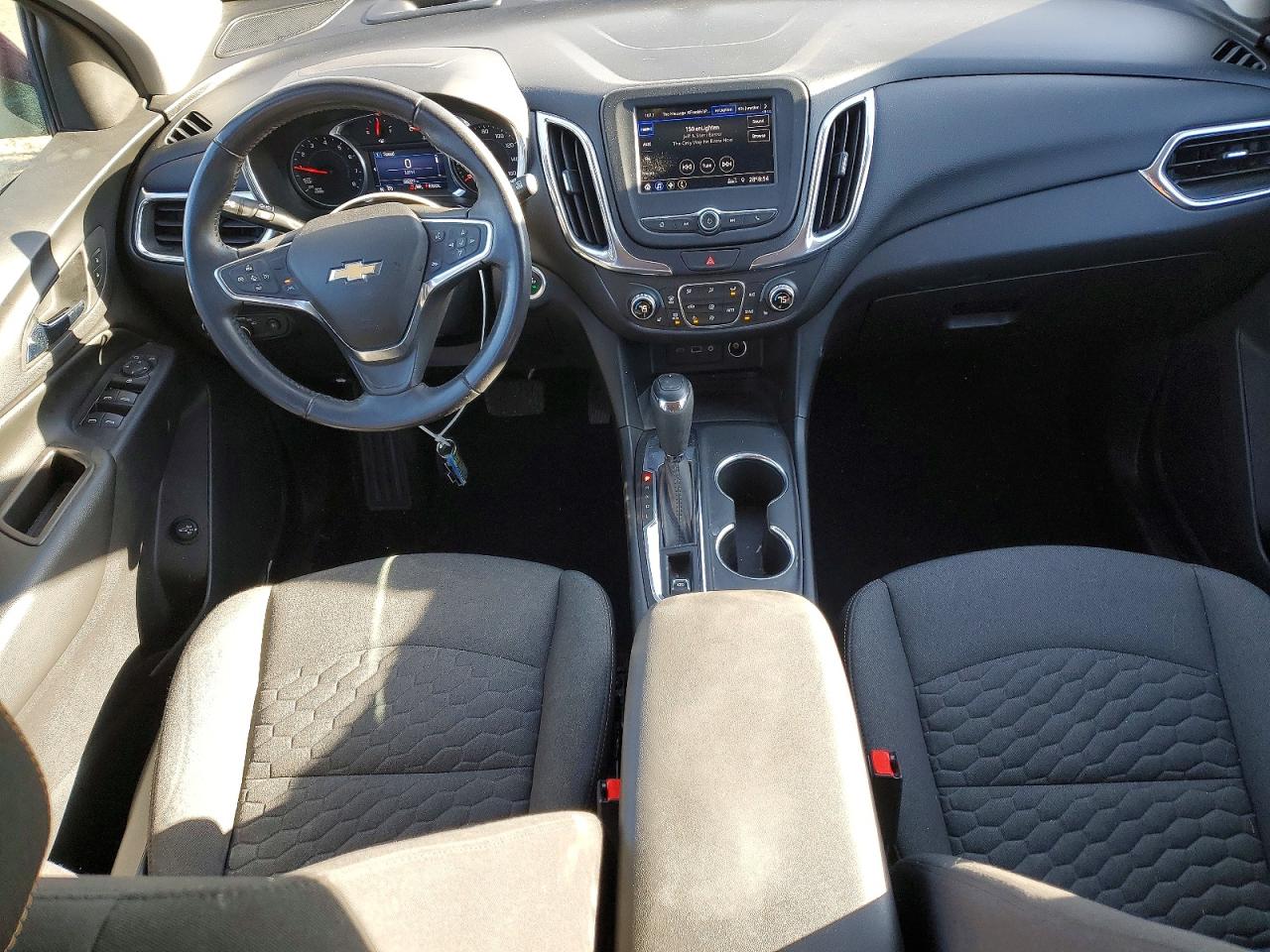 2020 CHEVROLET EQUINOX photo 8