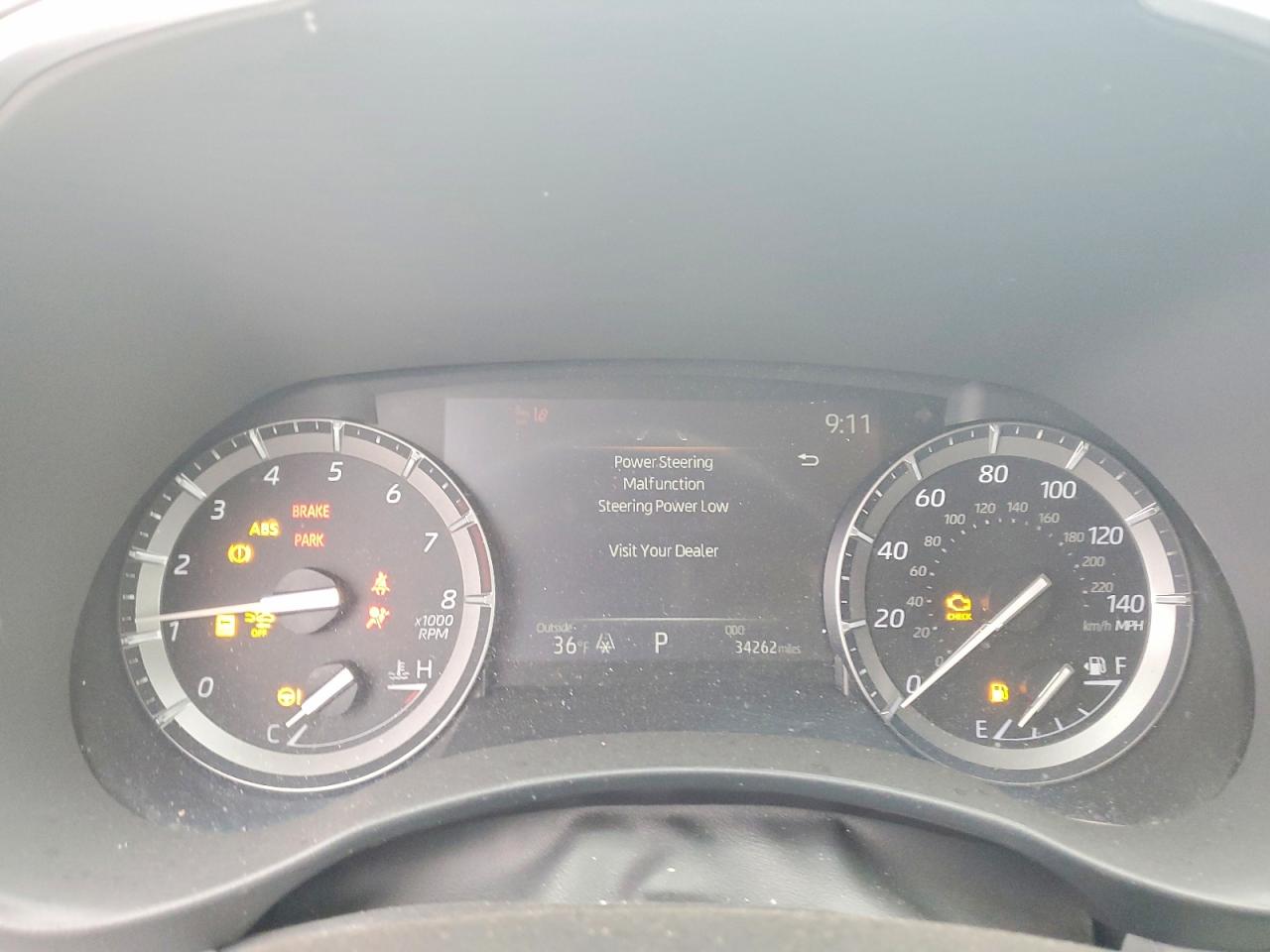 2021 TOYOTA HIGHLANDER XLE photo 9