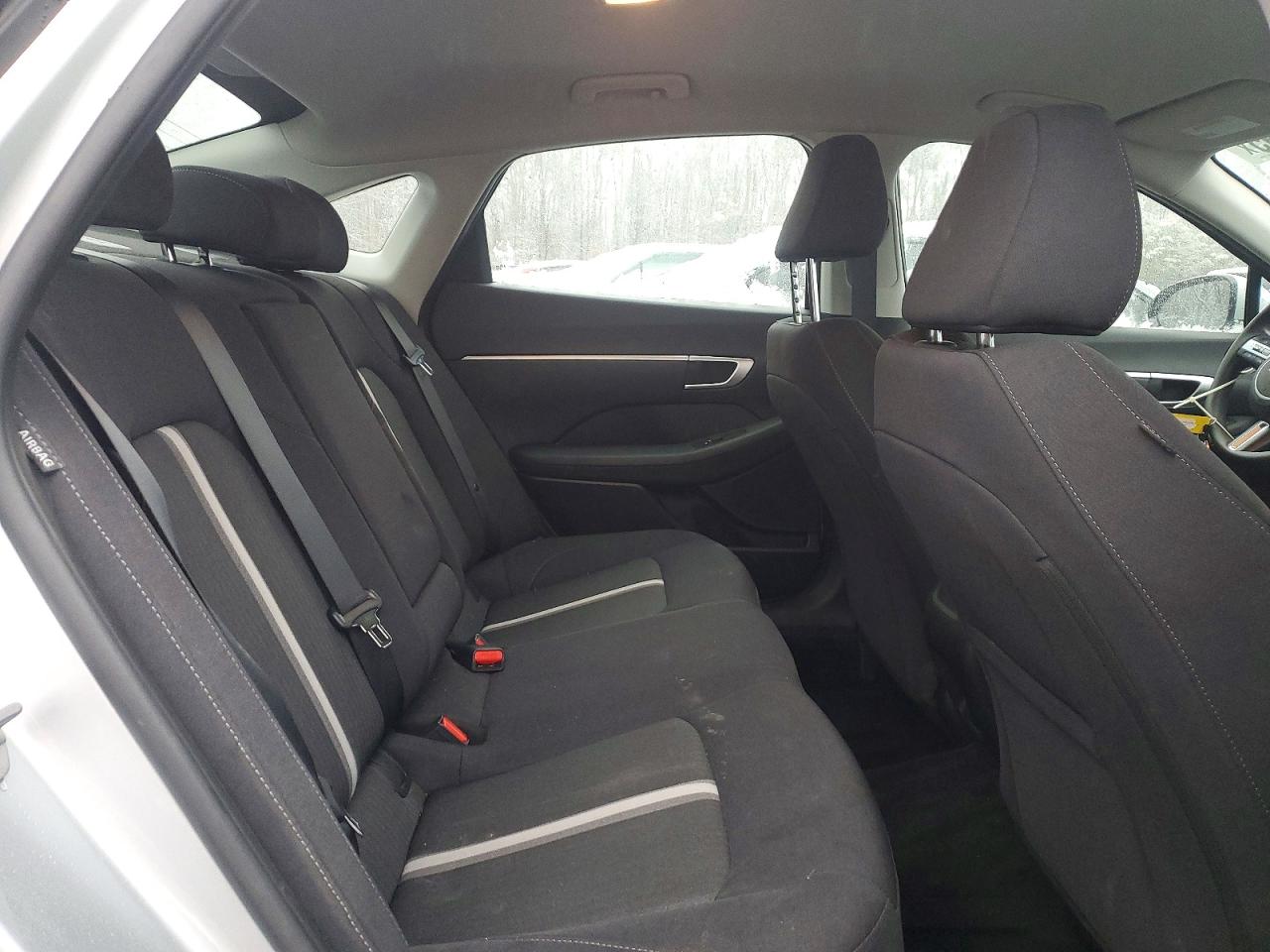 2025 HYUNDAI SONATA SEL photo 10