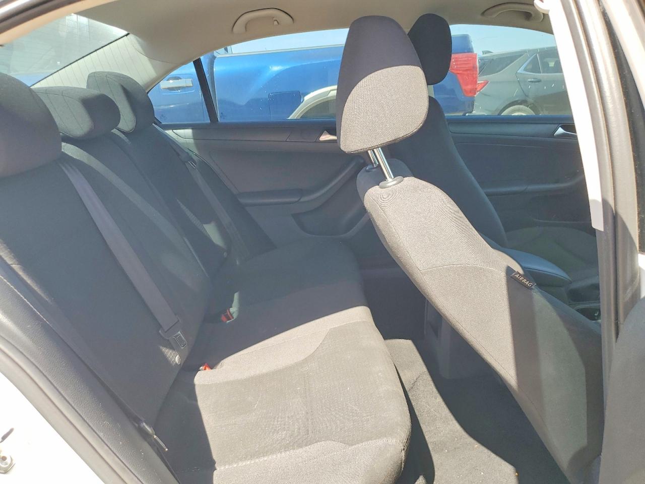 2015 VOLKSWAGEN JETTA BASE photo 19