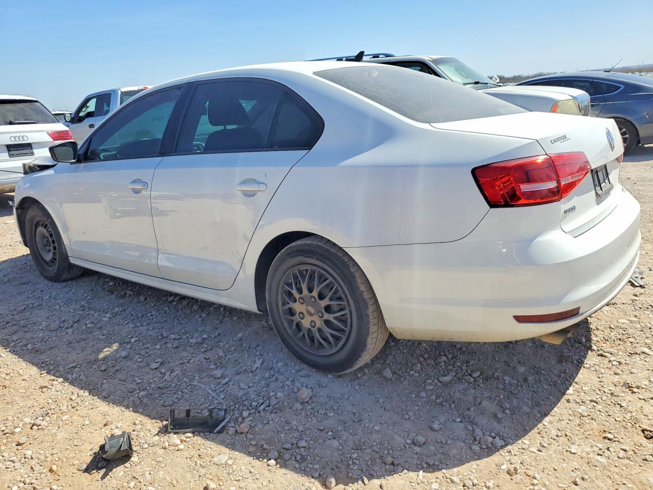 2015 VOLKSWAGEN JETTA BASE photo 3
