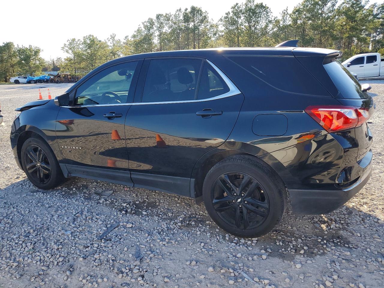2020 CHEVROLET EQUINOX LT photo 4