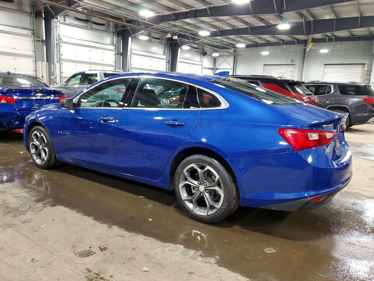 2023 CHEVROLET MALIBU LT photo 3