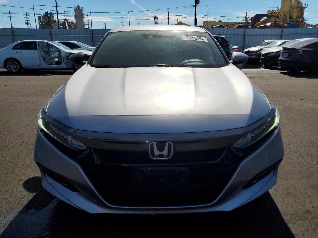 2018 HONDA ACCORD SPORT photo 9