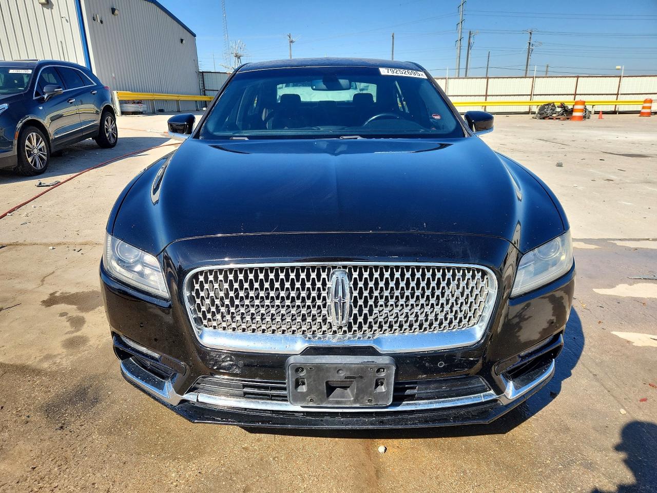 2017 LINCOLN CONTINENTAL RESERVE photo 5