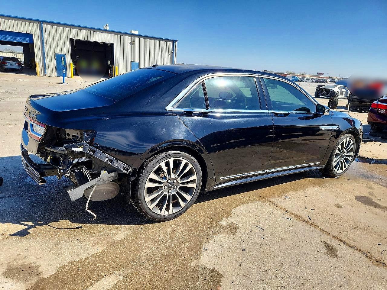 2017 LINCOLN CONTINENTAL RESERVE photo 3