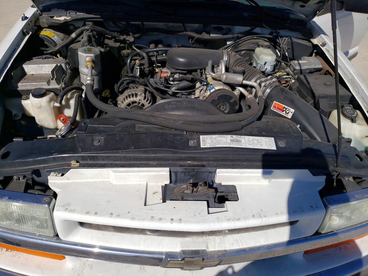 2001 CHEVROLET S TRUCK S10 photo 21