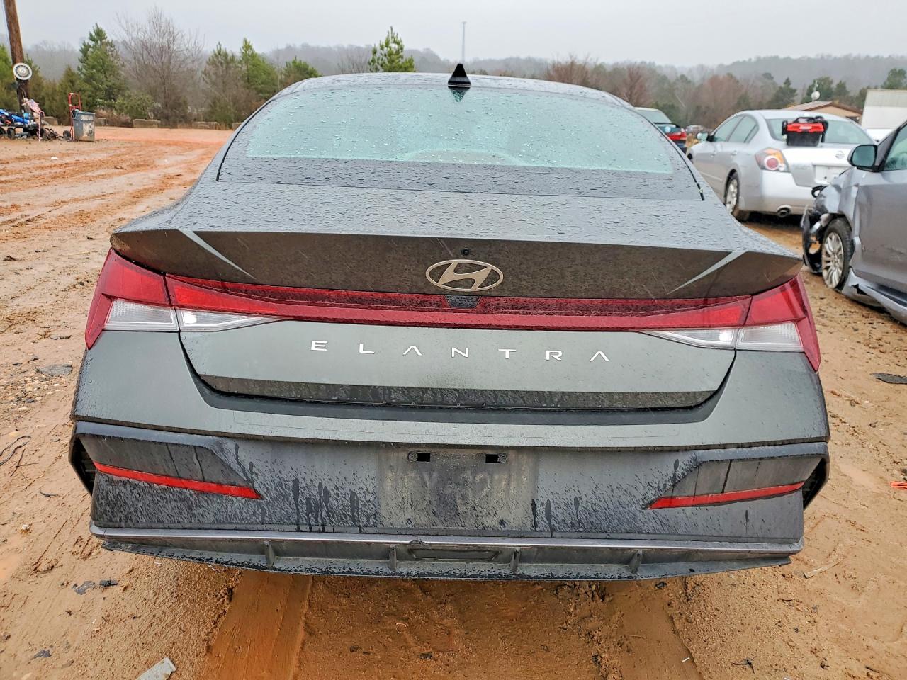 2024 HYUNDAI ELANTRA SE photo 16