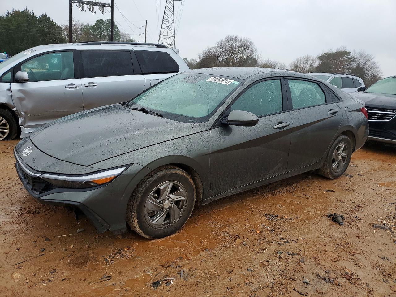 2024 HYUNDAI ELANTRA