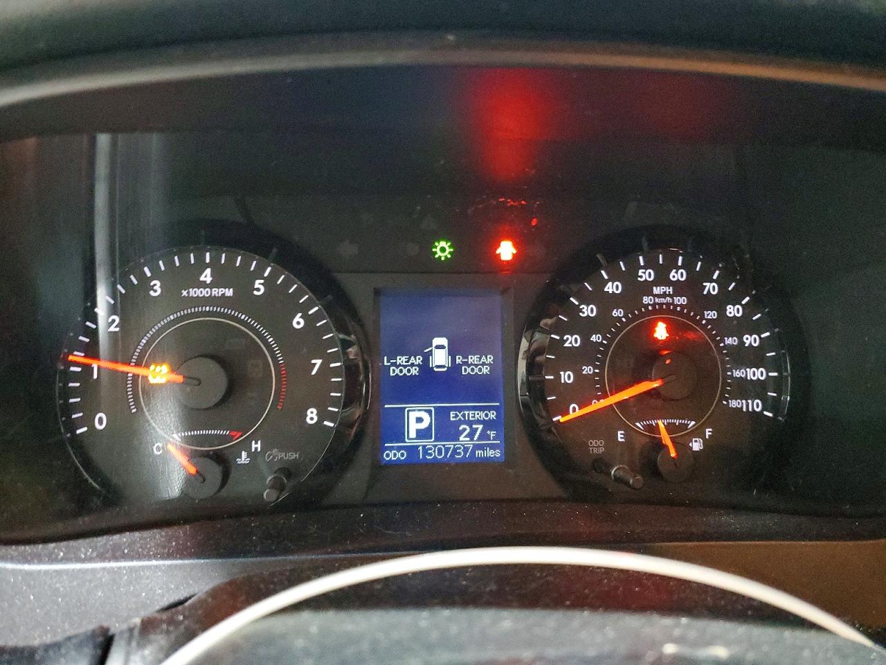 2017 TOYOTA SIENNA LE 8-PASSENGER photo 17