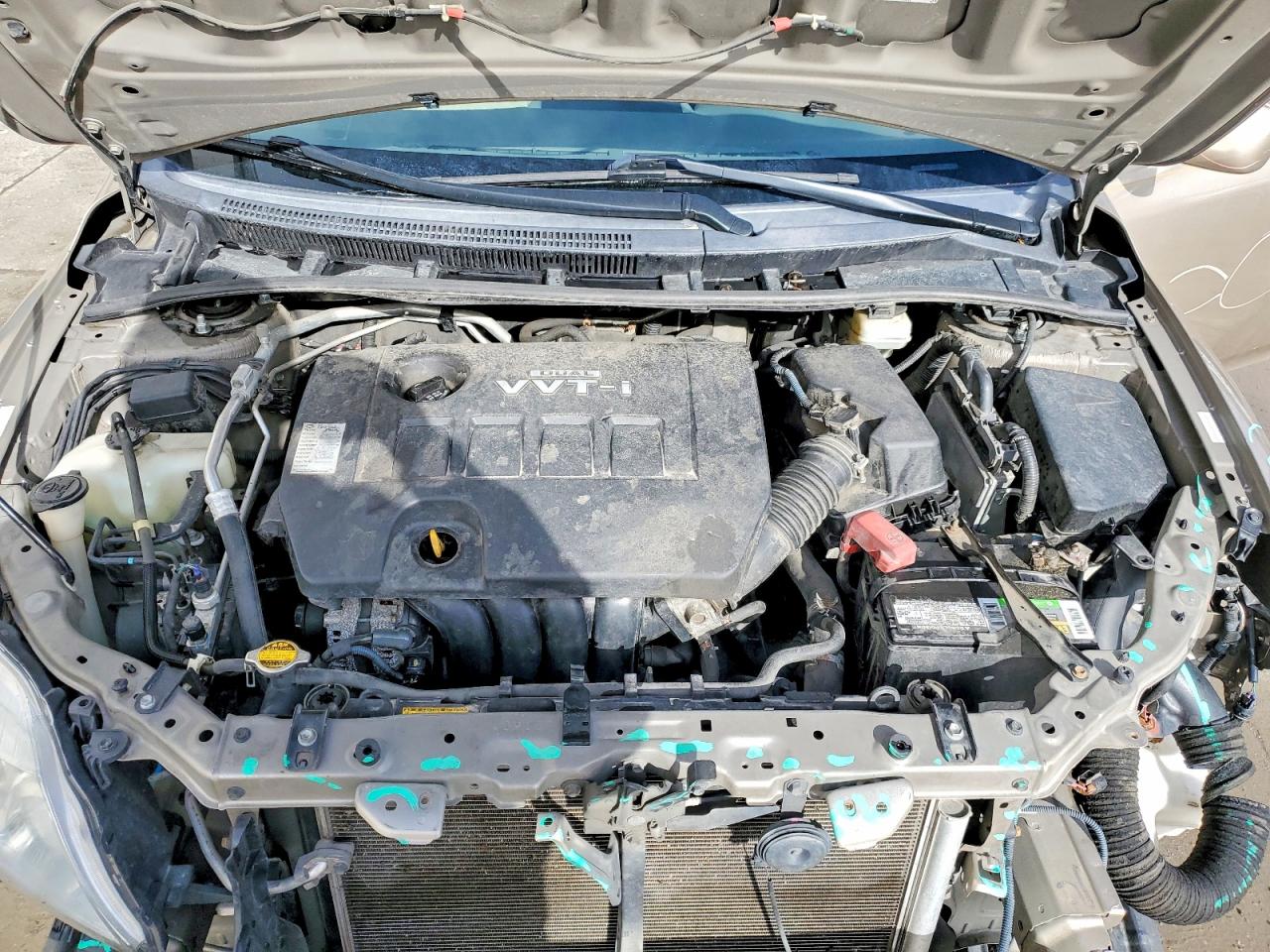 2009 TOYOTA COROLLA LE photo 11
