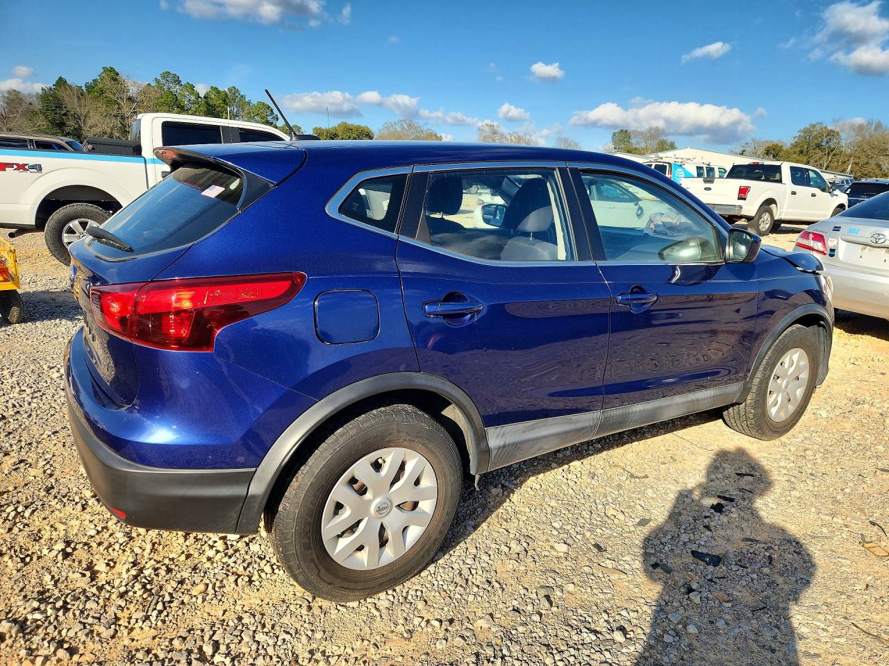 2019 NISSAN ROGUE SPORT S photo 3